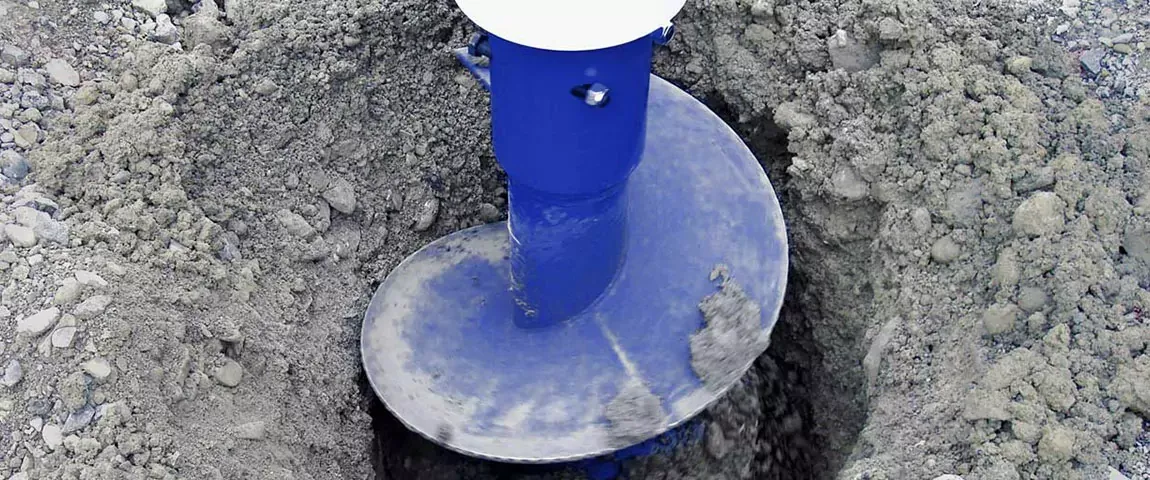 Kemroc EBA auger drive boring into the ground