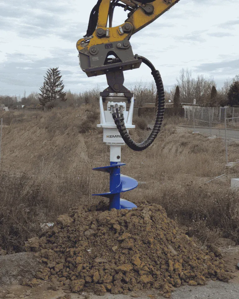Kemroc EBA auger drive extracting a clean column of spoil