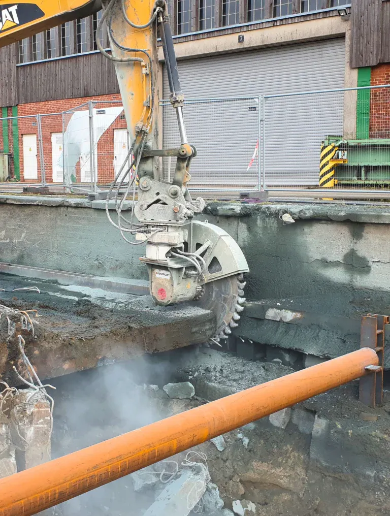 Kemroc KRM offset trenching