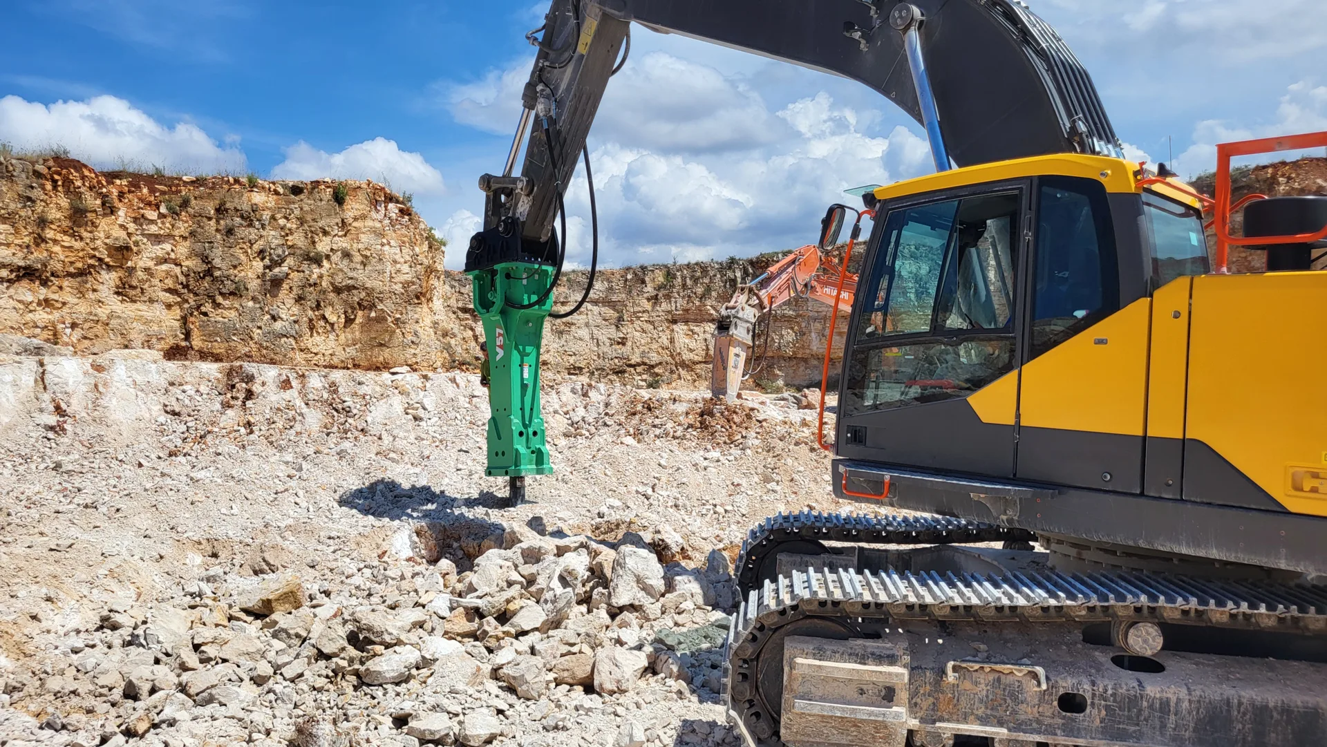 Montabert V57 variable hydraulic breaker